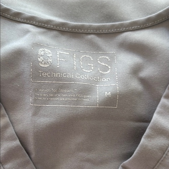 Figs Gray Scrub Set - Picture 15 of 15